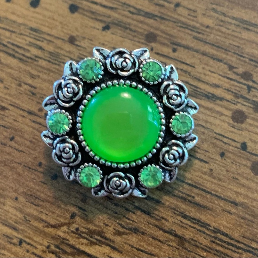 Snap button for snap jewelry. Buy 3 get 1 free!